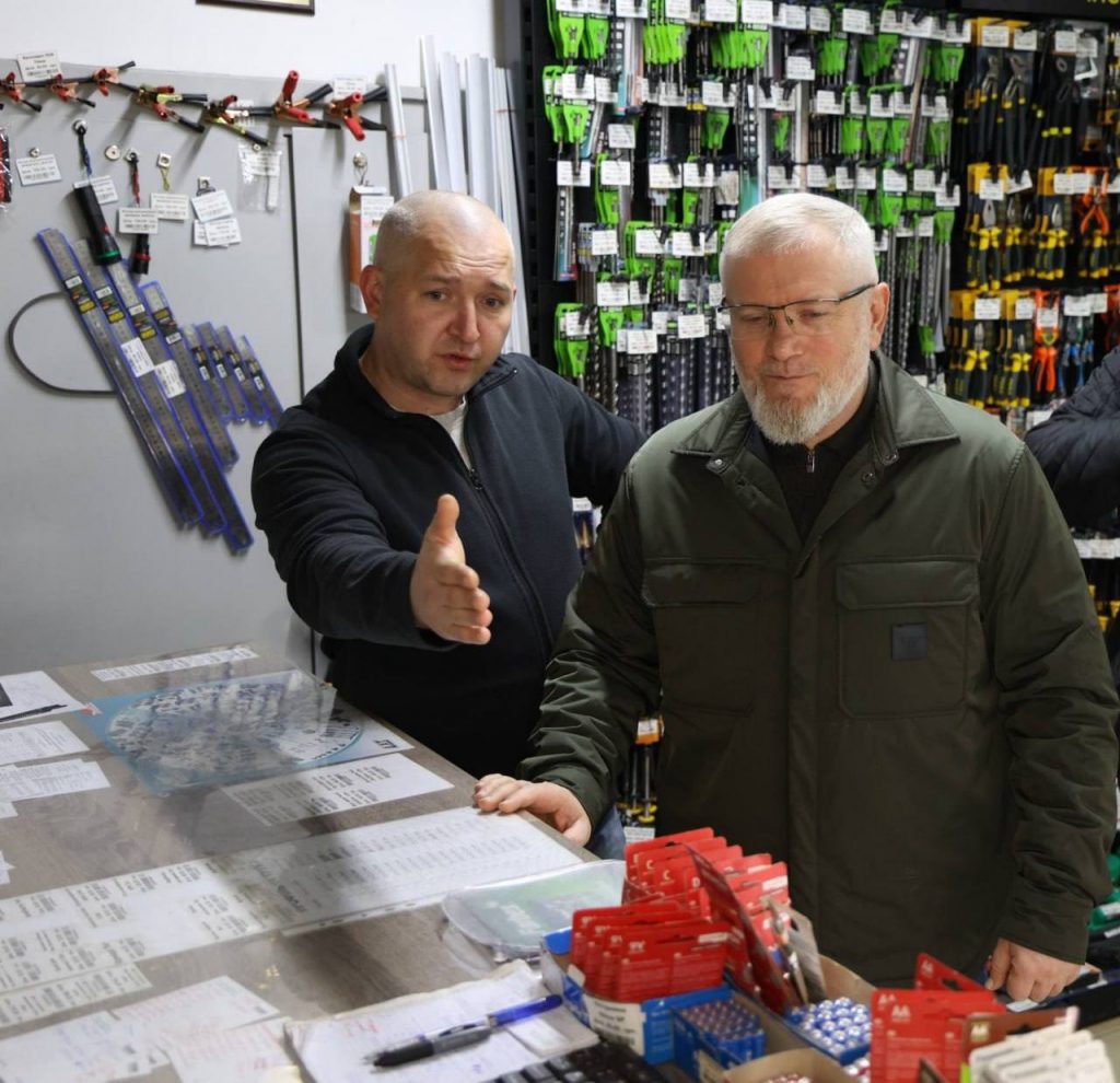 Фото до матеріалу: У Кривому Розі завдяки грантам працює стоматкабінет та сервіс «Детектор брехні» (фото)