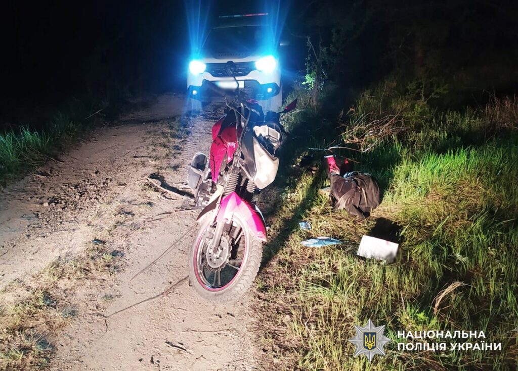 Фото до матеріалу: Нічна аварія на Коростенщині: 19-річний мотоцикліст у реанімації