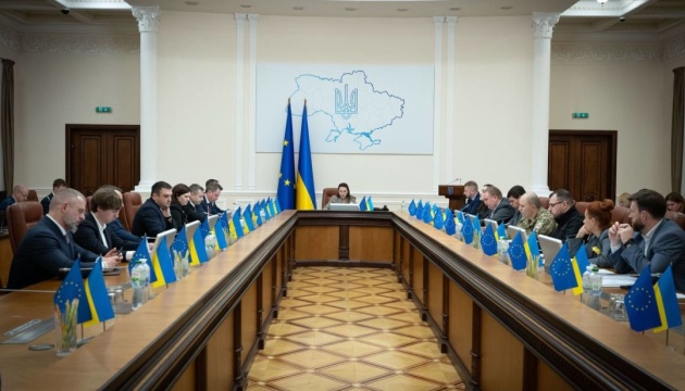 Фото до матеріалу: Уряд запускає механізм погашення боргів на ринку електроенергії