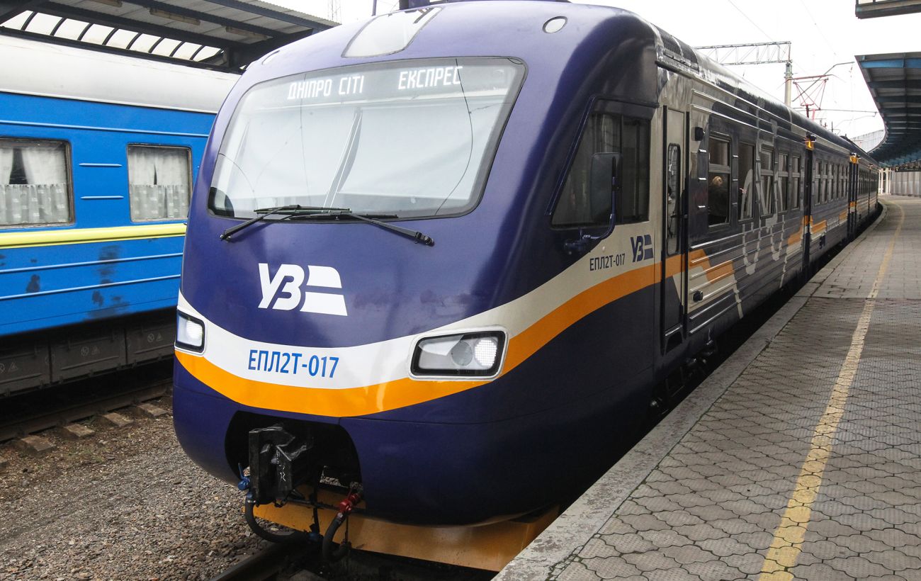 Фото до матеріалу: Підозра колишнім керівникам заводу: неякісні вагони для Укрзалізниці коштували 64 млн грн