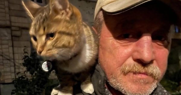 Фото до матеріалу: Святий дядя Саша: Історія двірника, який врятував дитину і став символом справжньої любові