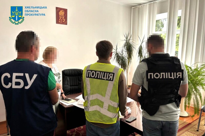 Фото до матеріалу: Пацієнтів психоневрологічного інтернату змушували працювати за їжу та цигарки - оголосили підозру керівниці та медсестрі закладу на Хмельниччині