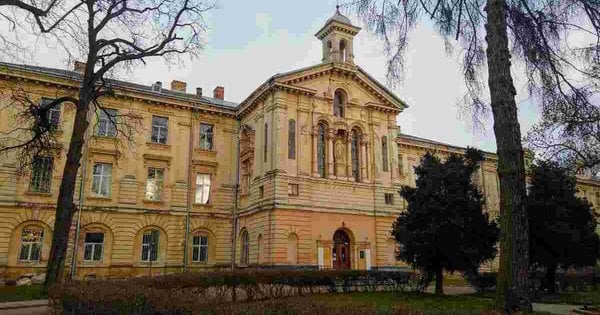 Фото до матеріалу: Львівська психлікарня оголосила тендер на реставрацію корпусу на 464 млн грн