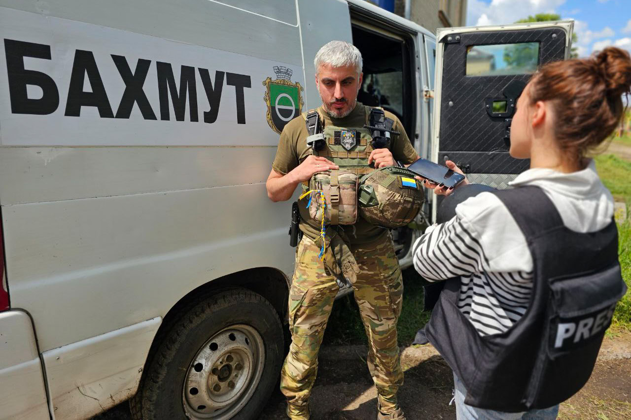 Фото до матеріалу: Журналістка Frontliner обрала життя біля лінії зіткнення: історія Аліни Євич