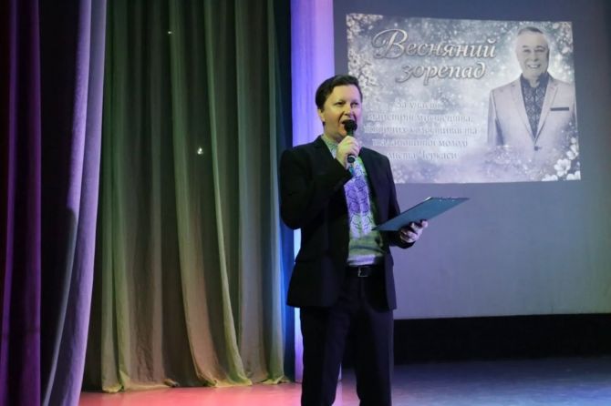 Фото до матеріалу: Творчий вечір Олександра Деньги в Черкасах: підтримка втомлених від війни