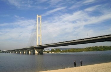 Фото до матеріалу: Південний міст у Києві частково перекриють через ремонт: коли чекати заторів