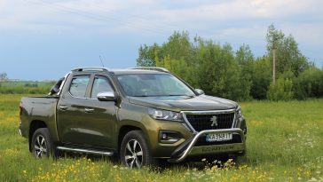 Фото до матеріалу: Тест-драйв Peugeot 3008: чи вартий новий француз українських доріг