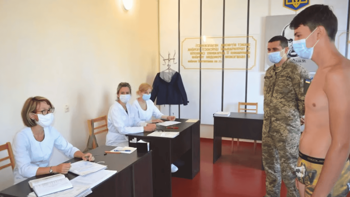 Фото до матеріалу: ВЛК до оформлення інвалідності: громадянин підлягає призову