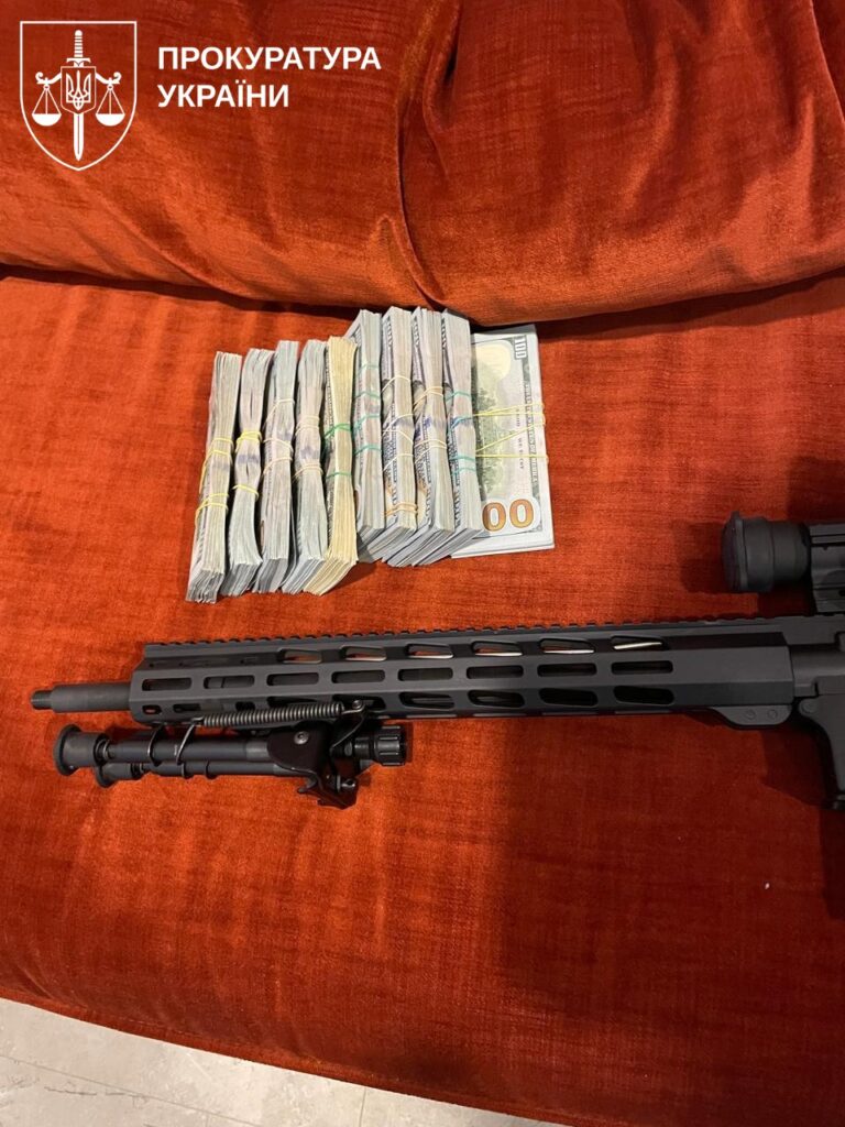 Фото до матеріалу: У «Укренерго» викрили схему розкрадання майже на півмільярд: хто організував шахрайство
