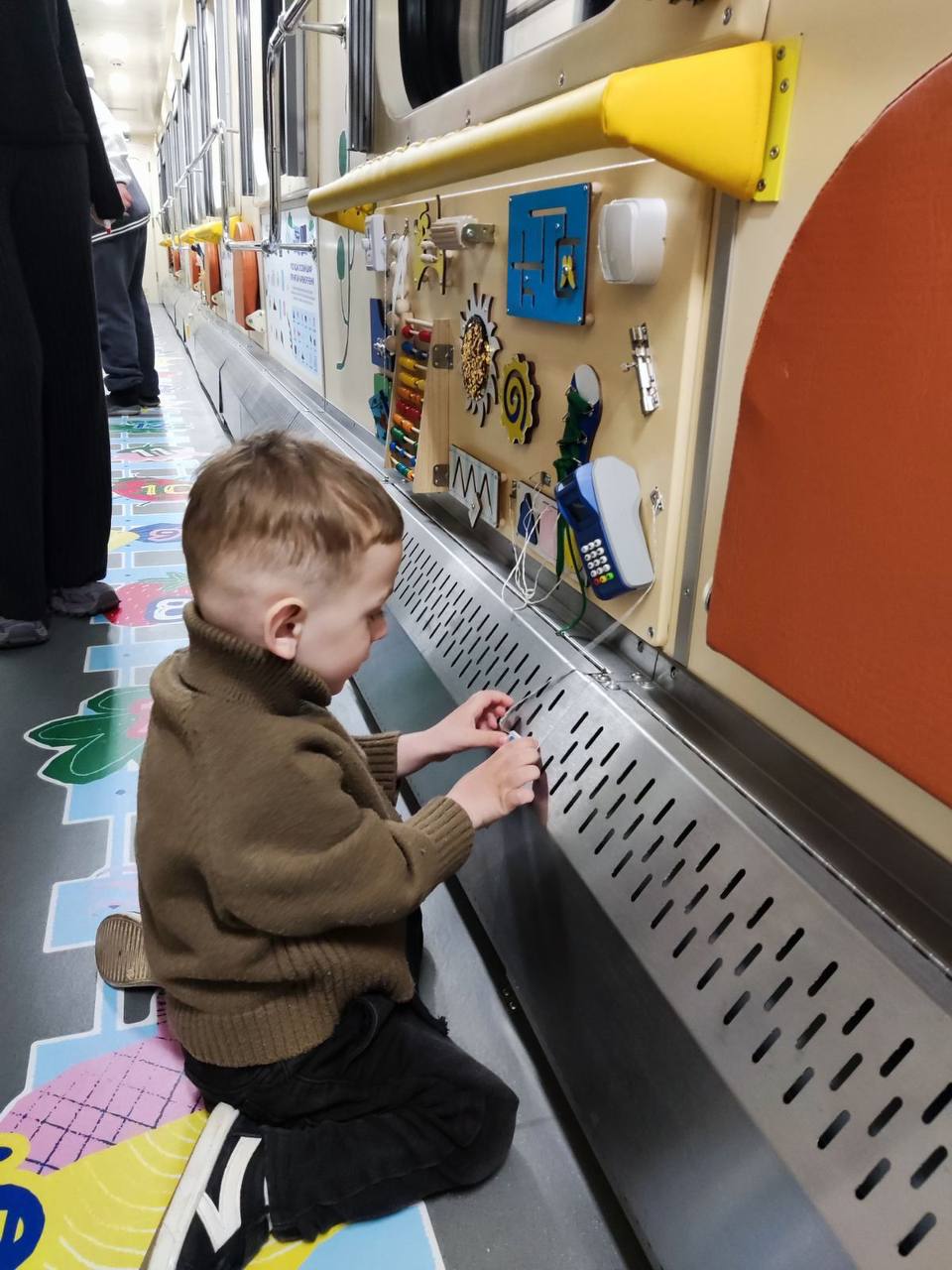 Фото до матеріалу: «Укрзалізниця» запустила перший дитячий вагон на маршруті Харків — Івано-Франківськ