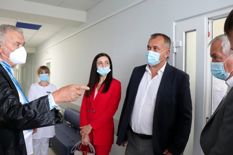 Фото до матеріалу: У Володимирі придбано новий УЗД-апарат для ранньої діагностики завдяки німецькому гранту