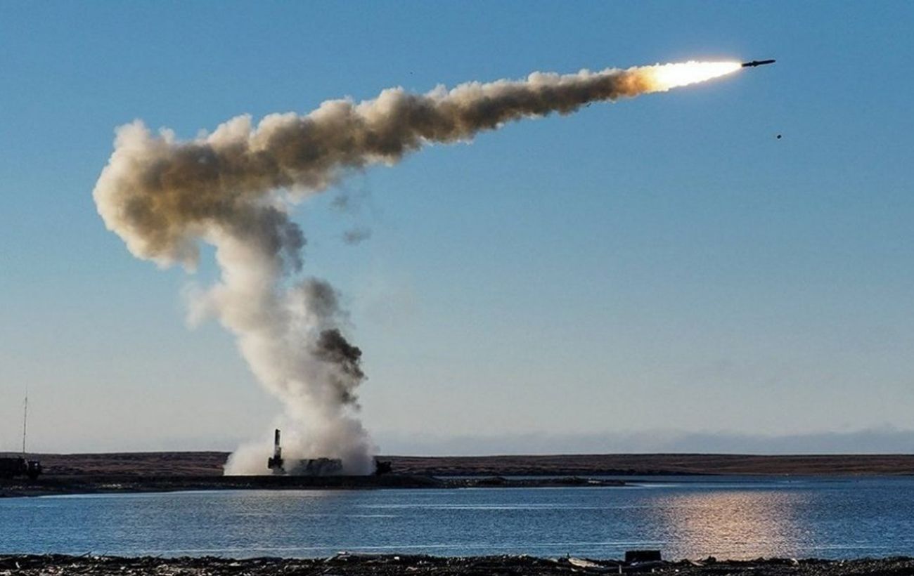 Фото до матеріалу: Росія розпочала масований удар по Україні: очікують кілька хвиль атак