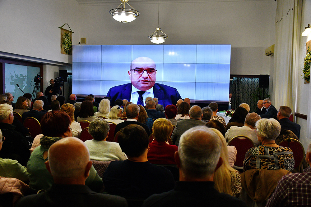 Фото до матеріалу: Відбулися річні збори ТУКЗ-КМКС та конгрес Партії угорців України на Берегівщині