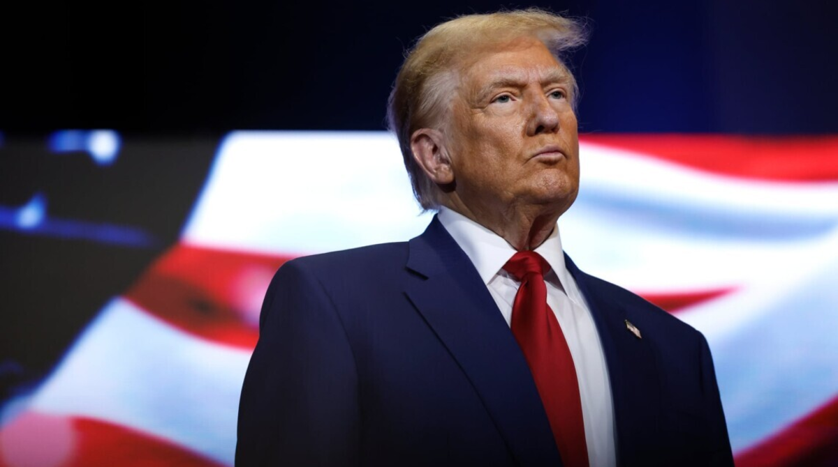 Фото до матеріалу: Трамп повідомив про знищення іранських катерів у Ормузькій протоці