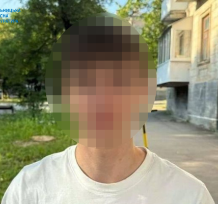 Фото до матеріалу: У Хмельницькому судитимуть зловмисників, що збували фальсифікату на 3 мільйони
