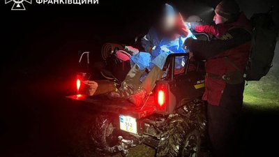 Фото до матеріалу: Українські ветерани вперше взяли участь у паризьких урочистостях та зустрілися з Макроном