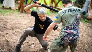 Фото до матеріалу: Чому тіло не сповільнюється: як війна блокує енергію виживання і що з цим робити