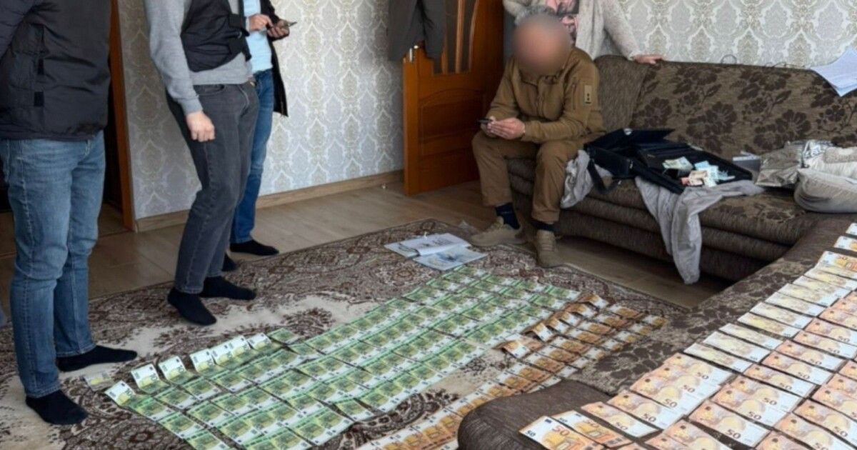 Фото до матеріалу: Масштабна антикорупційна операція: поліція вилучила Tesla та 92 мільйони у посадовців ТЦК по всій Україні