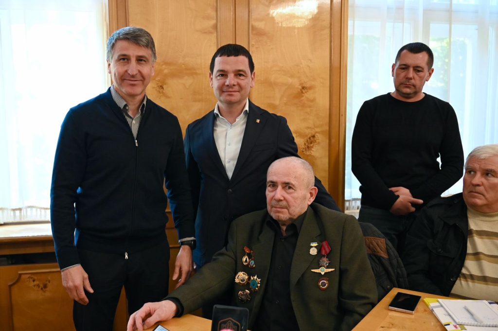 Фото до матеріалу: 40 років тому закарпатський пілот Петро Бухало рятував світ від наслідків аварії на ЧАЕС