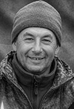 Фото до матеріалу: Троє героїв з Хмельниччини: пам'ятаємо загиблих захисників у День жалоби