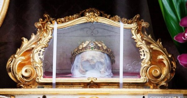 Фото до матеріалу: У Чехії зник череп святої Здіслави: церква загрожує злодіям прокляттям