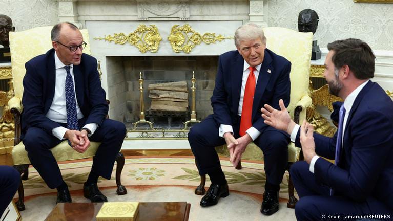 Фото до матеріалу: Німецький міністр запевнив: стосунки Мерца і Трампа залишаються міцними попри суперечки про Іран