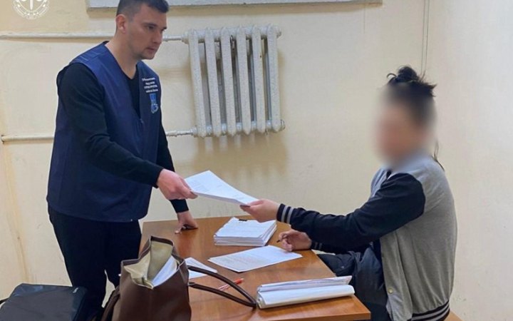 Фото до матеріалу: ​У Києві судитимуть жінку, яка підпалила двері двох знайомих через ревнощі і конфлікти