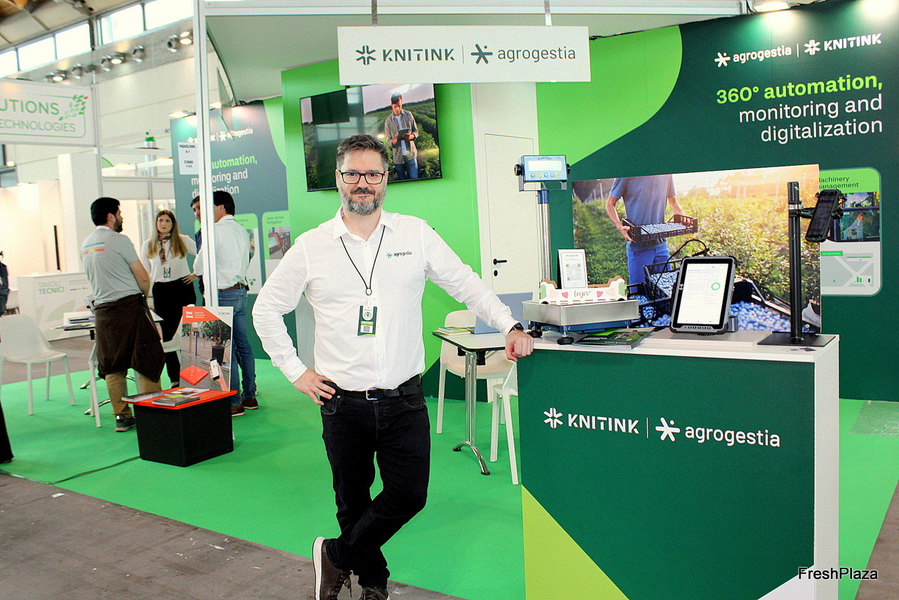 Фото до матеріалу: Agrogestia та Knitink Technology об'єднали дані для точного сільського господарства в Україні