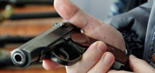 Фото до матеріалу: У Тернополі поліція викрила чоловіка з гранатами та бойовими припасами