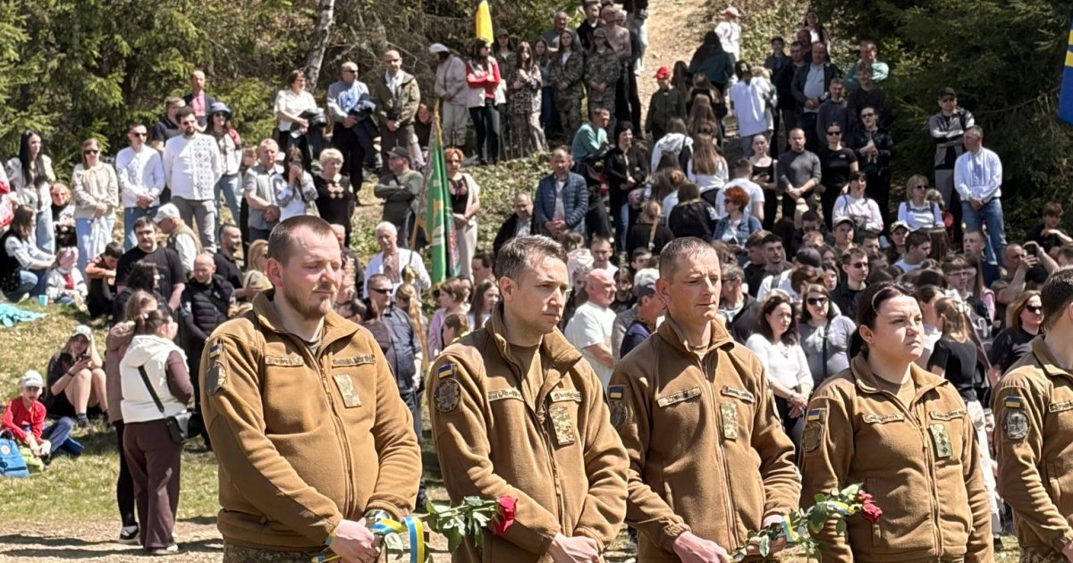 Фото до матеріалу: На Львівщині відбулось сходження на гору Маківка: вшанування пам'яті бійцям УСС