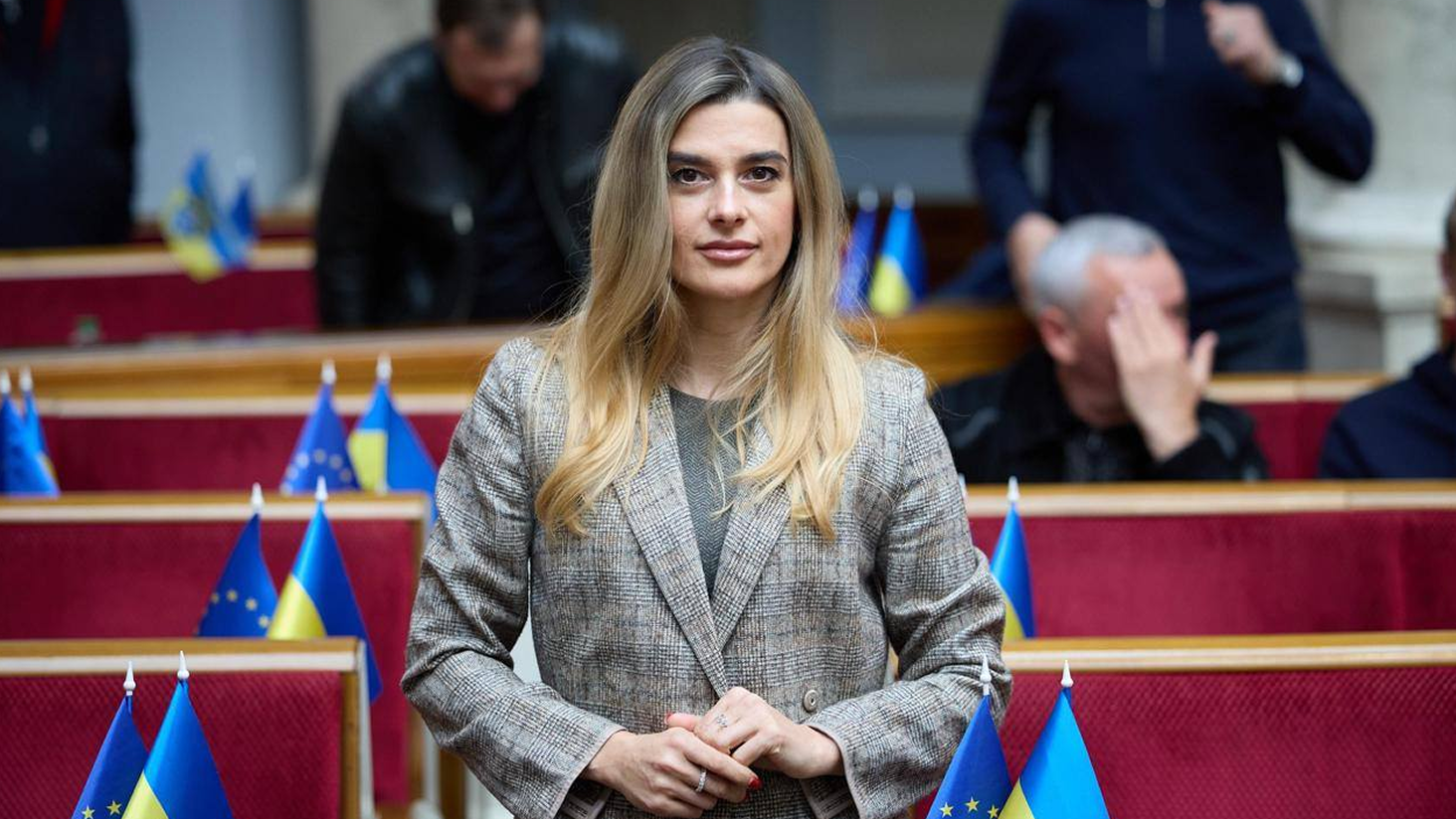 Фото до матеріалу: Лариса Білозір вимагає негайного розгляду законопроєктів про навчання 9–10 класів