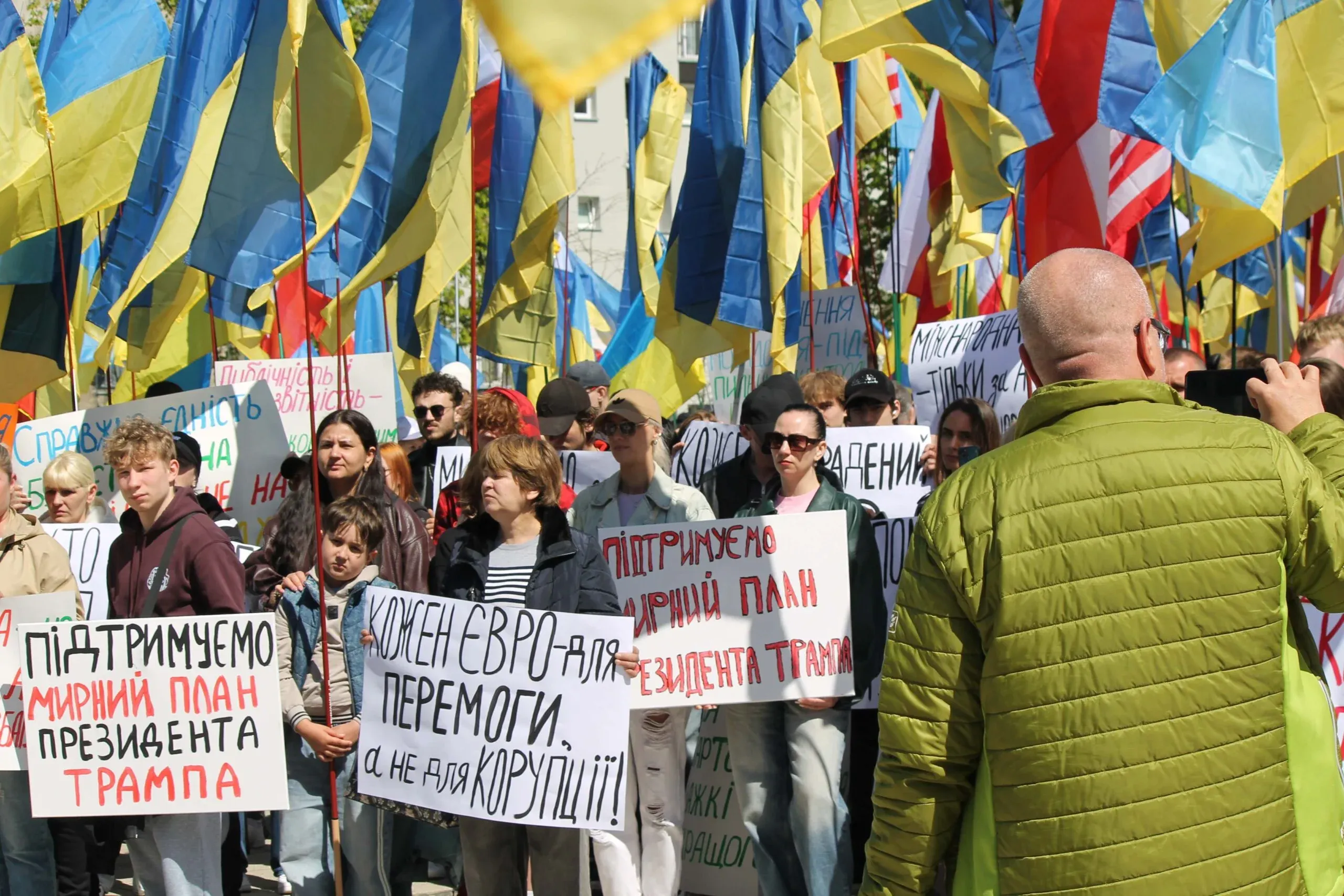 Фото до матеріалу: У Wrocławі: як за $100 організовували «мітинг проти корупції» українців