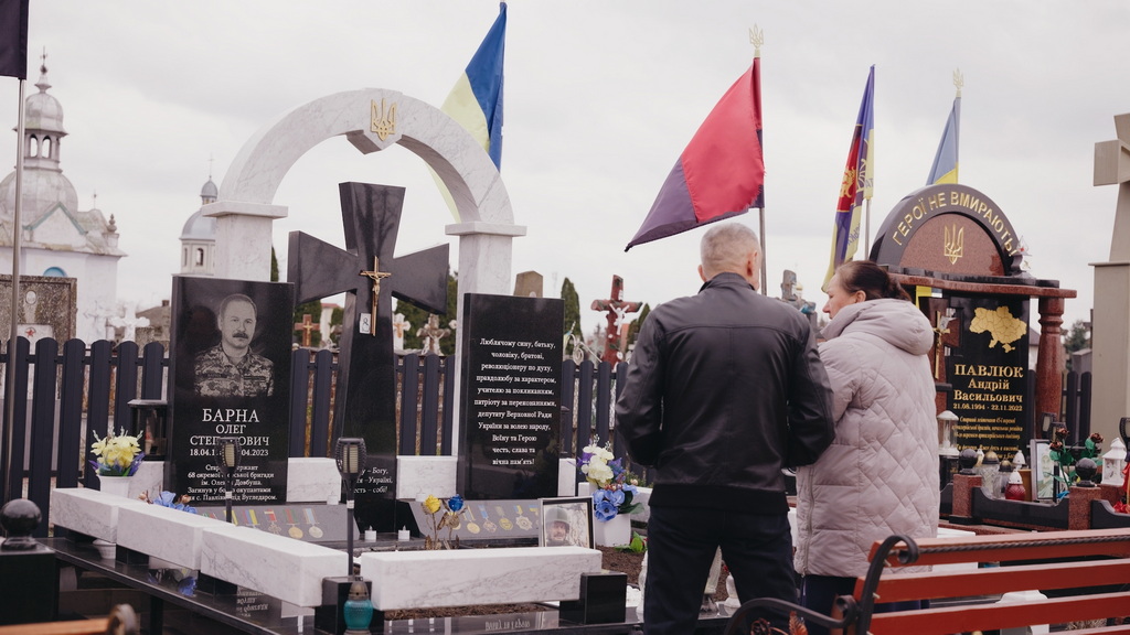 Фото до матеріалу: Третя річниця загибелі Олега Барни: дружина Ольга розповідає про їхнє життя на вулкані