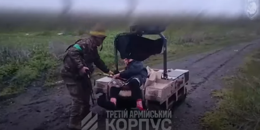 Фото до матеріалу: Врятована за допомогою НРК бабуся з Донеччини починає нове життя на Черкащині