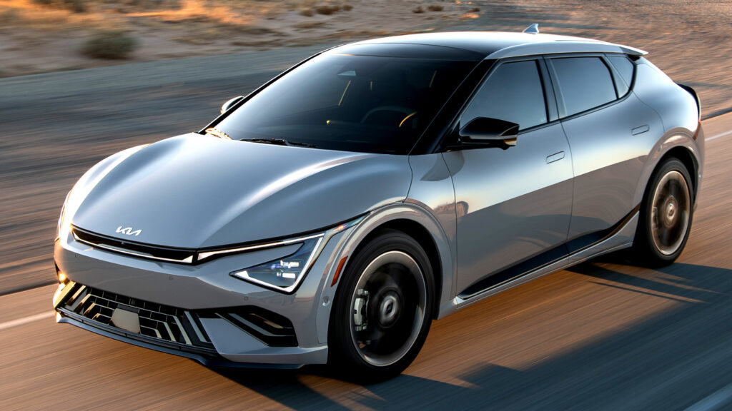 Фото до матеріалу: Кіа EV6 2026: ціни падають, продажі скорочуються на 37%