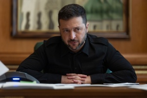 Фото до матеріалу: Удар «Фламінго» по РФ, операція «Свобода» в Ормузі та 12 років «Азову»: головні новини 5 травня