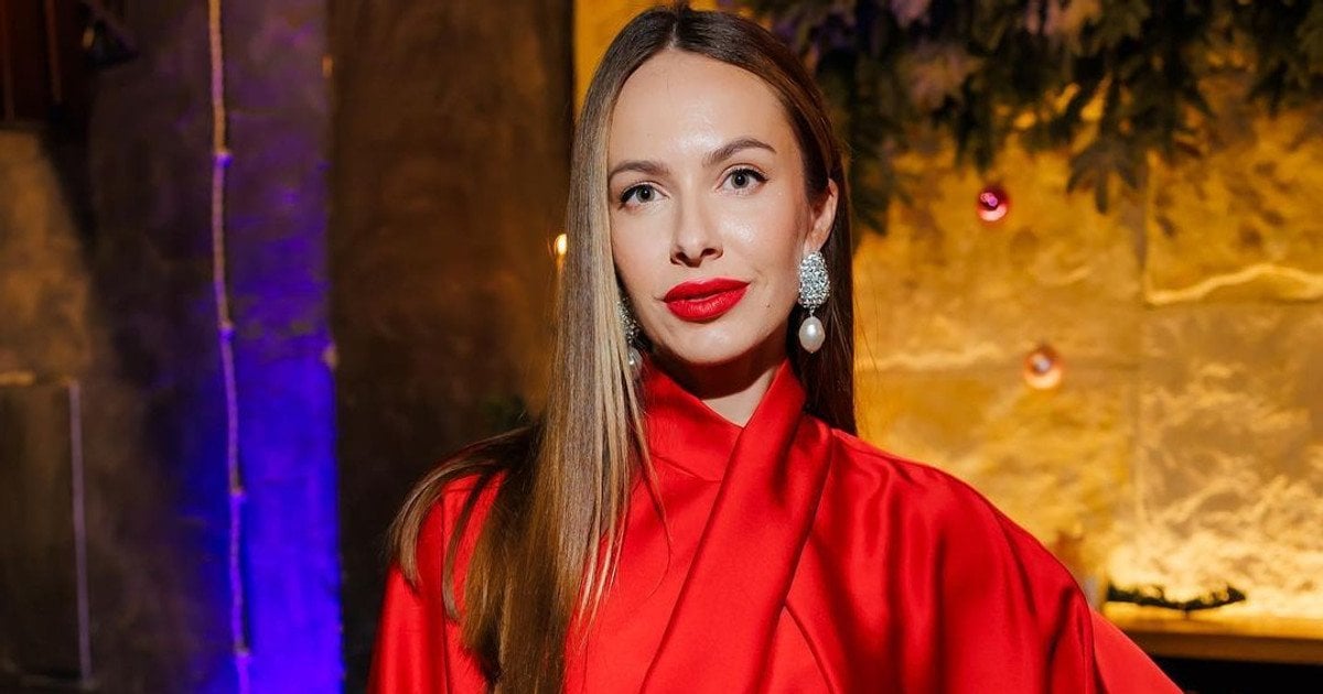 Фото до матеріалу: Ребел Вілсон показала фото з пологового залу і перший знімок новонародженої дочки