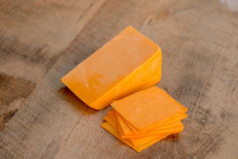 Фото до матеріалу: Які продукти найкраще вживати для відновлення зубної емалі