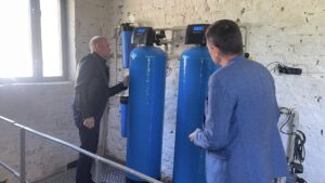 Фото до матеріалу: У Черкасах на вулиці Руставі триває аварійно-ямковий ремонт