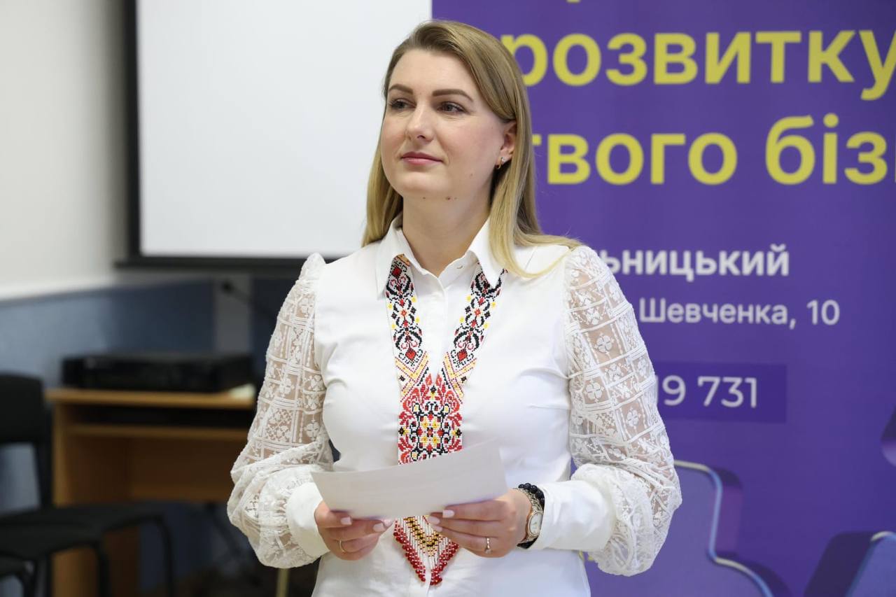 Фото до матеріалу: Оксана Вжешневська: «Якщо ти робиш те, що змінює життя людей на краще, результати говорять самі за себе»
