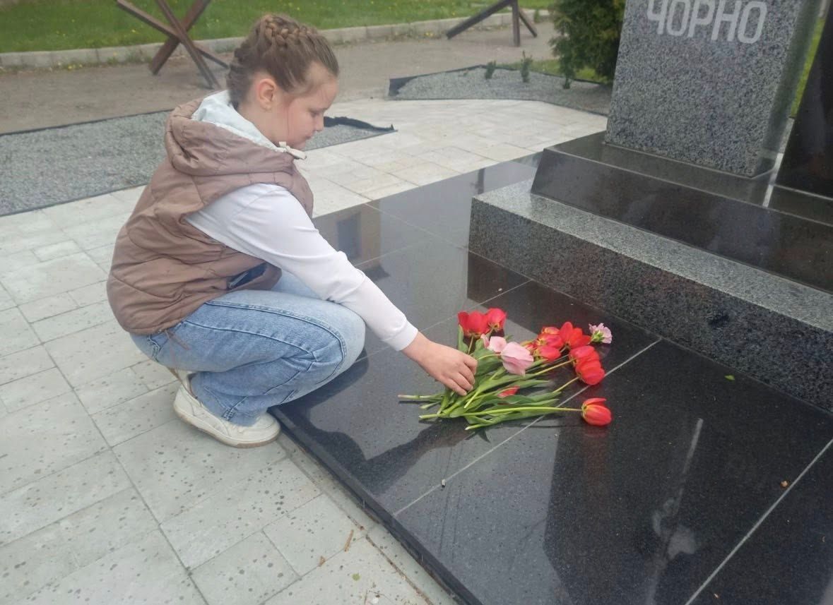 Фото до матеріалу: У Решетилівській школі вшанували памʼять ліквідаторів аварії на ЧАЕС