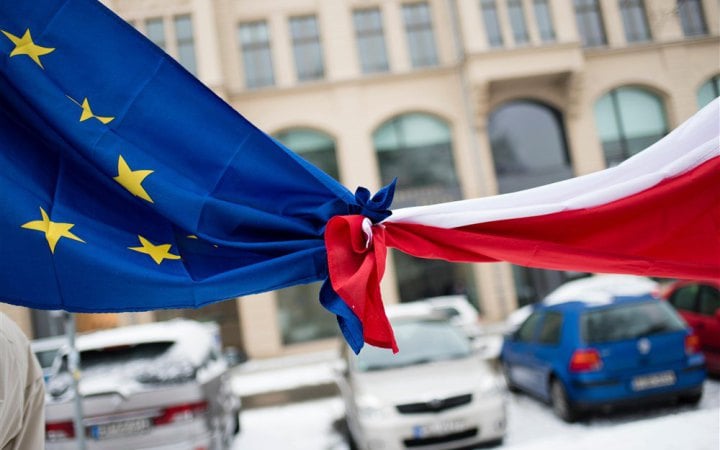 Фото до матеріалу: Польща не готова до Polexit: більшість громадян підтримують членство в ЄС