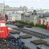 Фото до матеріалу: Уламки дрона викликали пожежу та ДТП у Києві: Кличко про наслідки атаки
