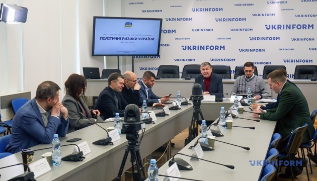 Фото до матеріалу: Після війни в Україні з'явиться новий розкол: між тими, хто воював, і тими, хто не воював