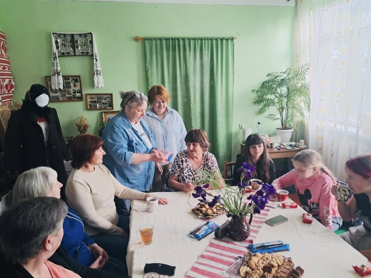 Фото до матеріалу: Матері захисників отримали підтримку у селі Кульчин