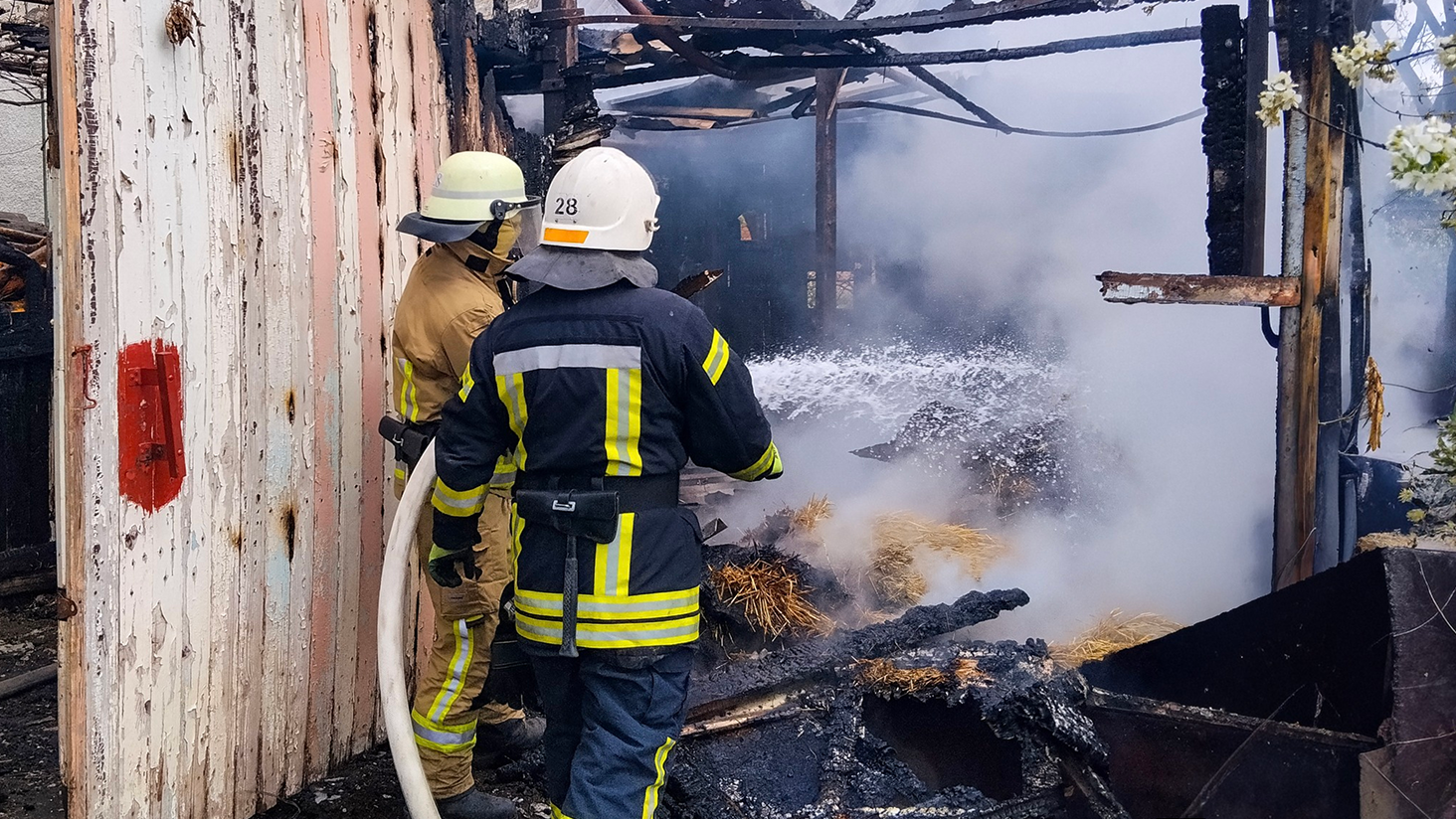 Фото до матеріалу: Три пожежі за добу: у Тульчинському районі горіли житлові будинки та господарча споруда