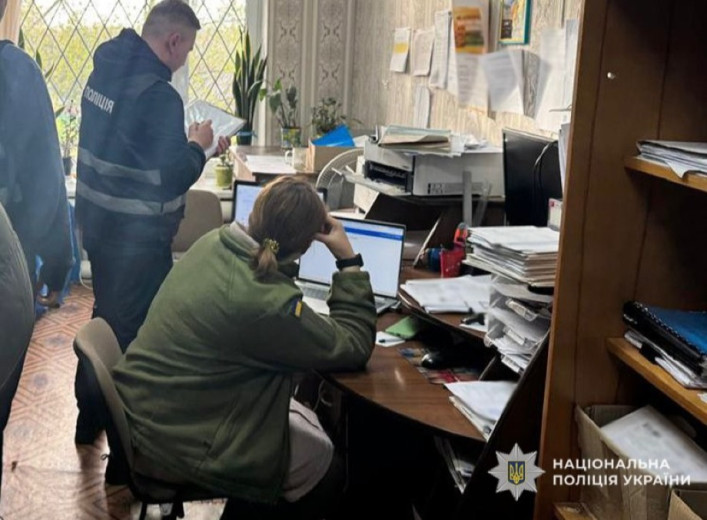 Фото до матеріалу: На Чернігівщині викрили схему незаконного зняття військовозобов'язаних з обліку