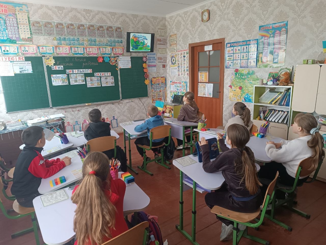 Фото до матеріалу: У Бубнівському ліцеї на Локачинщині провели День цивільного захисту: школярів навчили безпеки