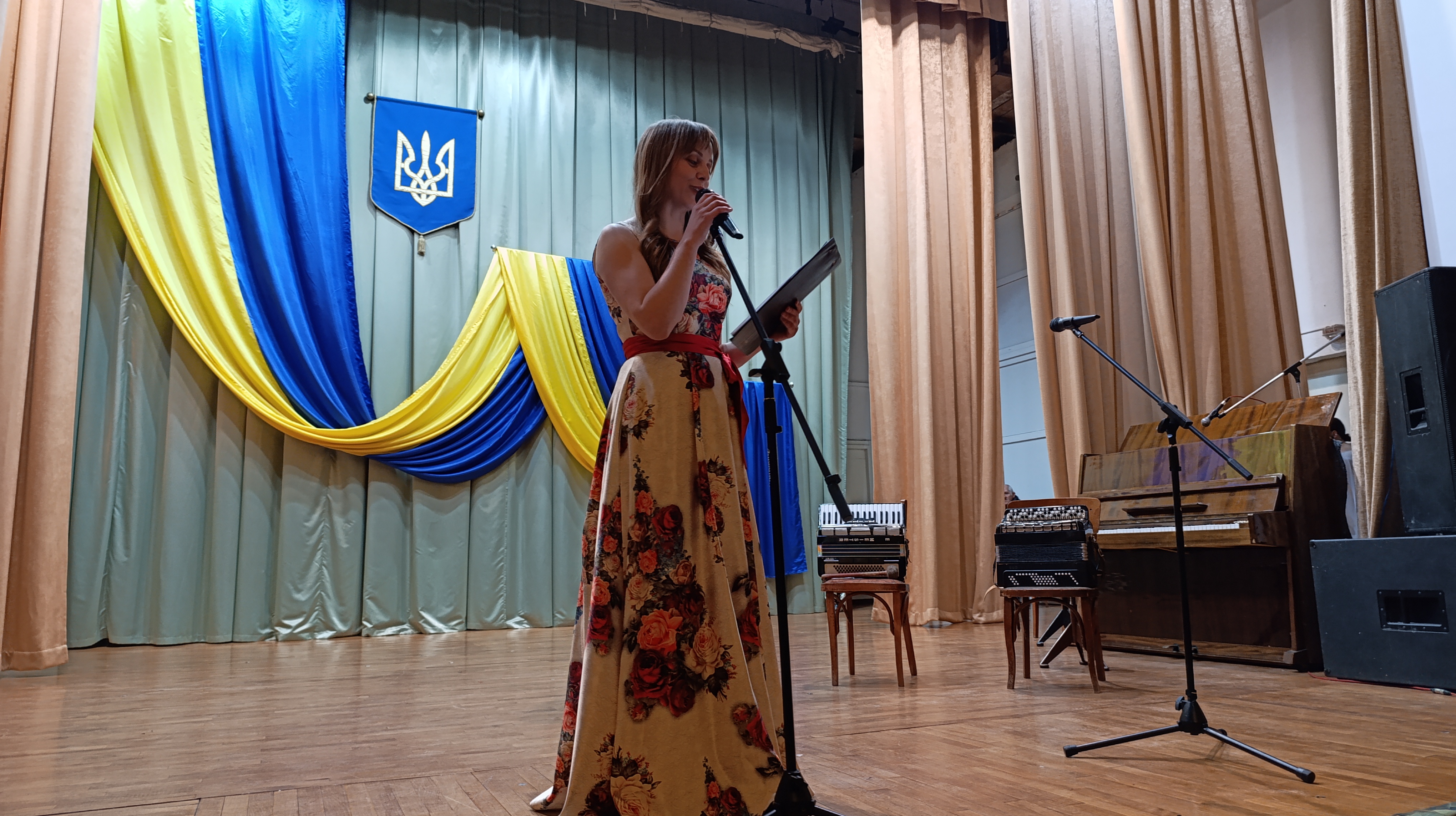 Фото до матеріалу: Свалявська школа мистецтв підвела підсумки року: юні таланти вражали на звітному концерті