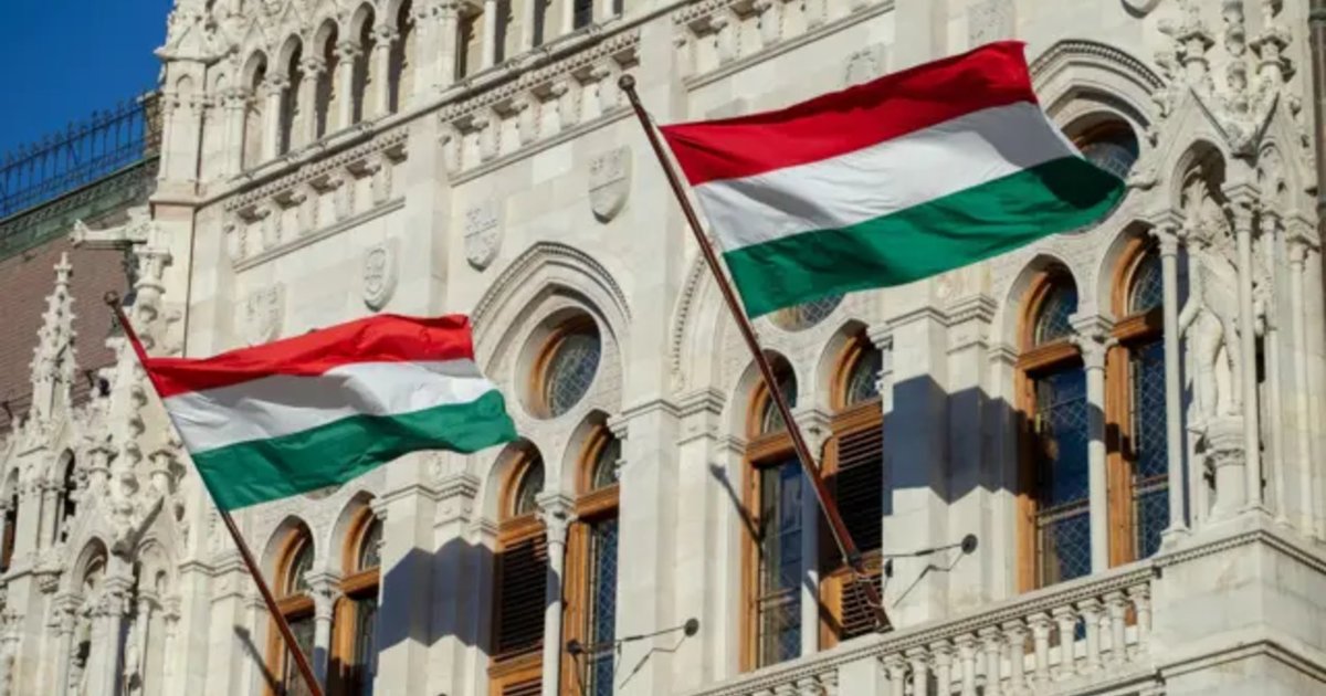 Фото до матеріалу: МЗС України скасувало рекомендації не їхати до Угорщини, - Сибіга